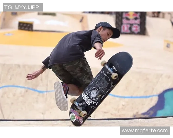 周伟独家分享滑板技巧与心得体会助你轻松掌握滑板运动的乐趣与挑战 周伟独家分享滑板技巧与心得体会助你轻松掌握滑板运动的乐趣与挑战